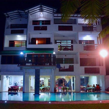 Southern Star Hotel Бентота Экстерьер фото