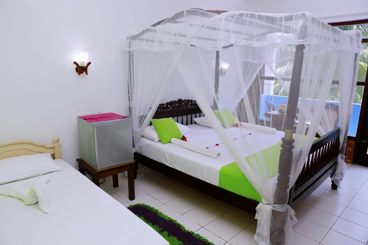 Southern Star Hotel Бентота Экстерьер фото