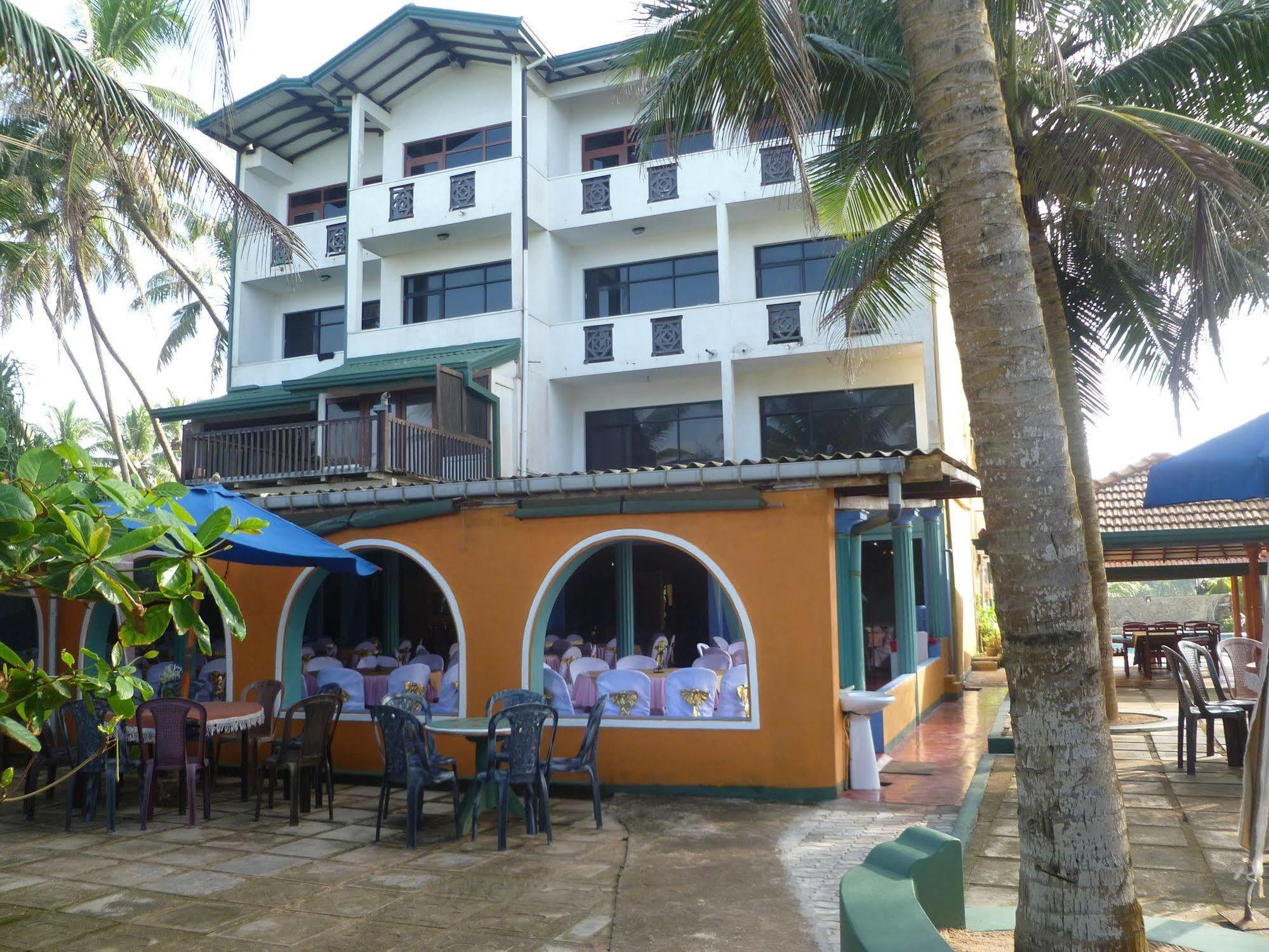 Southern Star Hotel Бентота Экстерьер фото