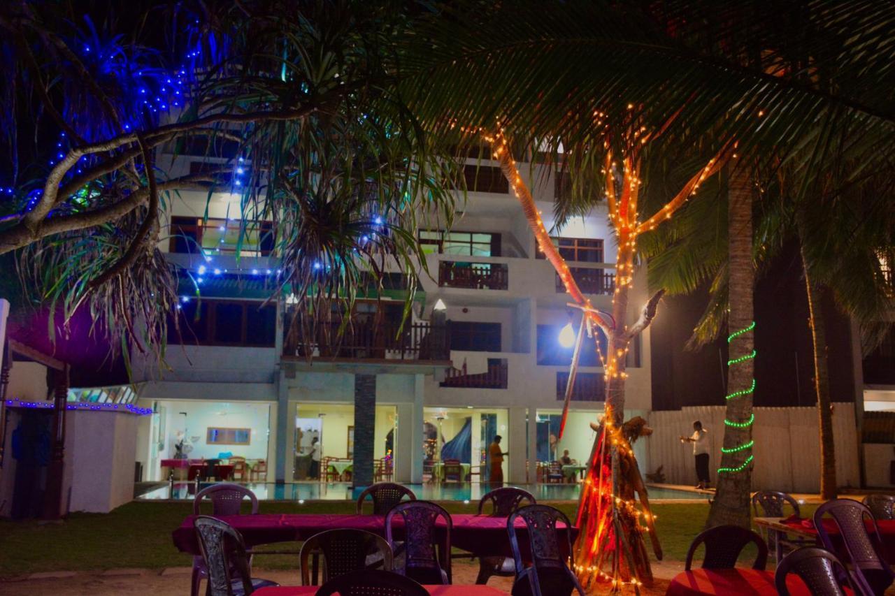 Southern Star Hotel Бентота Экстерьер фото